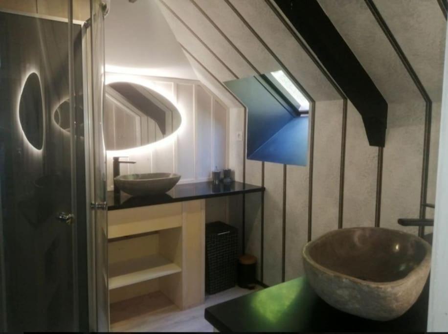 Souslestoits 4 Etoiles Dinan